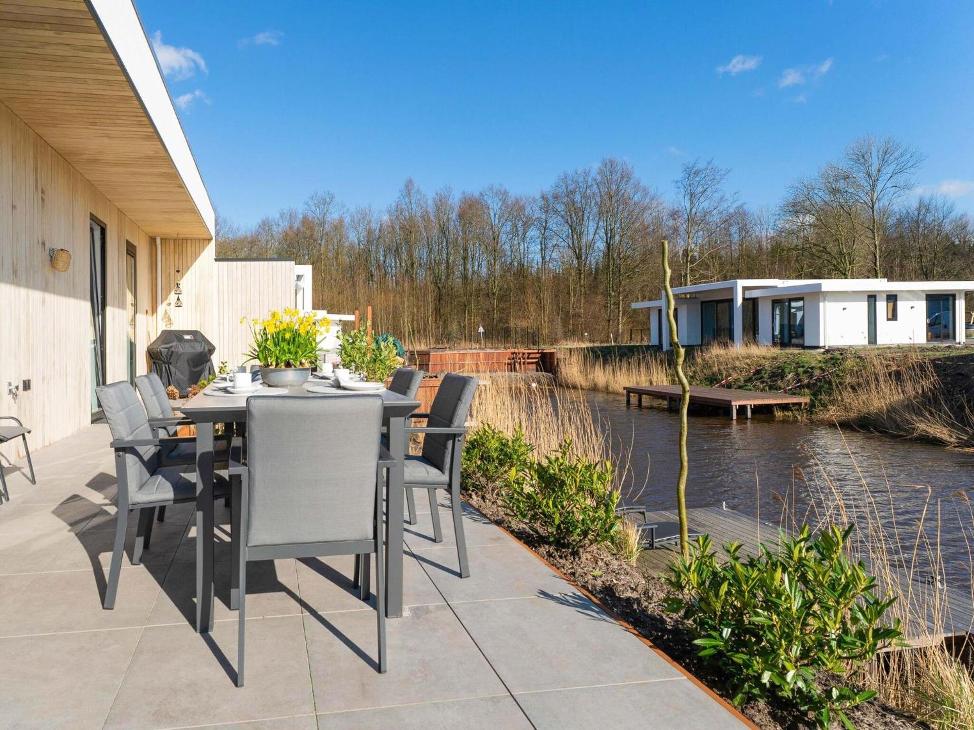 Family Villa With Garden And Jetty Zeewolde Eksteriør bilde